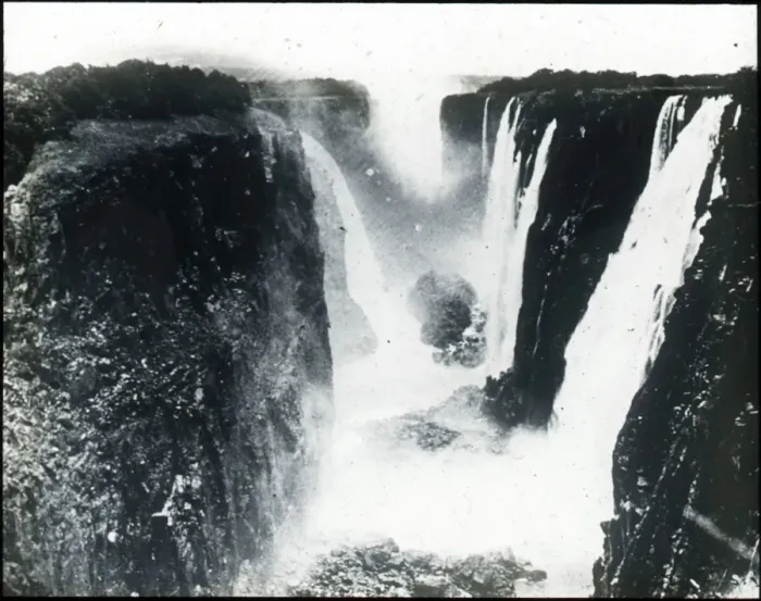 Framed Print : Zambia - Zimbabwe - The Falls, Victoria Falls Framed Print : Zambia - Zimbabwe - The Falls, Victoria Falls