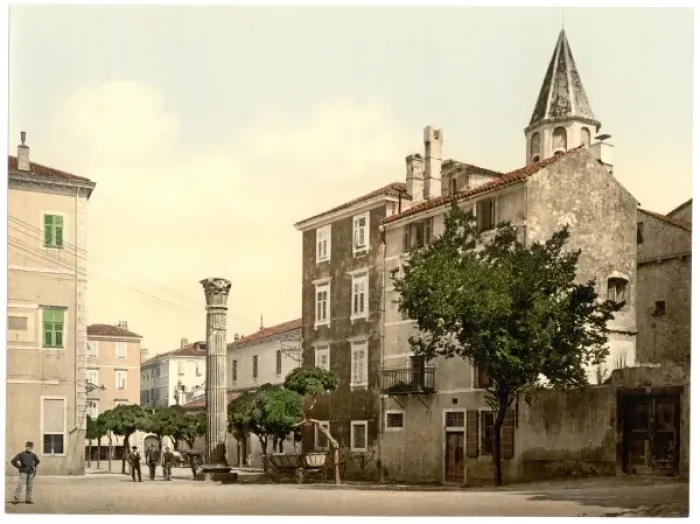 Framed Print : Zara, Colonna Square, Dalmatia, Austro-Hungary Framed Print : Zara, Colonna Square, Dalmatia, Austro-Hungary