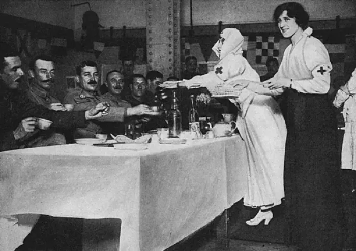 Framed Print : Zena Dare working at the front during WW1 Framed Print : Zena Dare working at the front during WW1