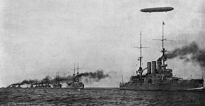 Framed Print : Zeppelin with German fleet, WW1 Framed Print : Zeppelin with German fleet, WW1