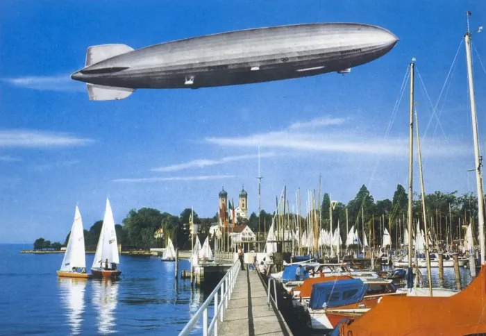 Framed Print : ZEPPELIN HINDENBURG Framed Print : ZEPPELIN HINDENBURG