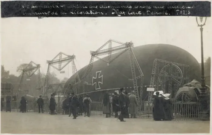 Framed Print : The Zeppelin L49 on the ground Framed Print : The Zeppelin L49 on the ground
