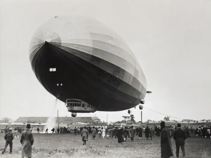 Framed Print : Zeppelin LZ-127 GRAF Zeppelin Framed Print : Zeppelin LZ-127 GRAF Zeppelin