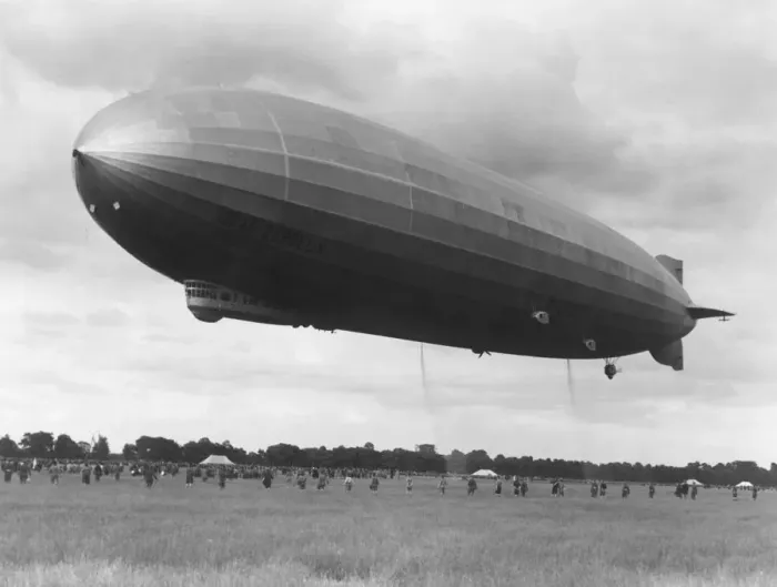 Framed Print : Zeppelin LZ-127 GRAF Zeppelin Framed Print : Zeppelin LZ-127 GRAF Zeppelin