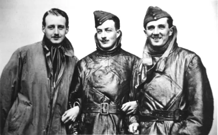 Framed Print : Zeppelin Wreckers, RFC pilots Robinson, Tempest, Sowrey Framed Print : Zeppelin Wreckers, RFC pilots Robinson, Tempest, Sowrey