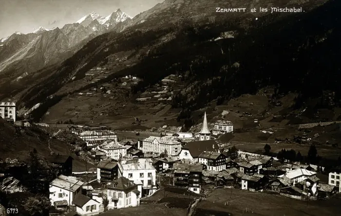 Framed Print : Zermatt and the Mischabel group, Switzerland Framed Print : Zermatt and the Mischabel group, Switzerland
