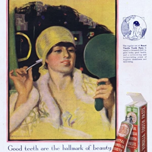 Advert for Royal Vinolia tooth paste, 1921