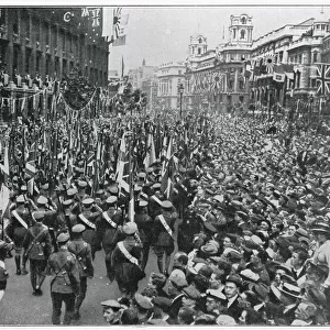 American soldiers march through London to celebrate victory in the Great War on Peace Day