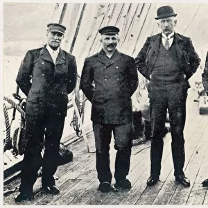 Amundsen & Team / Hobart