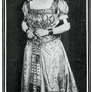 Annie Raven-Hill as Cleopatra at Artists Ball, 1910
