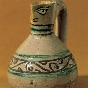 Anthropomorphic jar. 13th-16th centuries. Spain