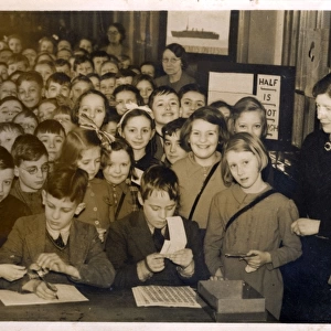 Arrival of the Evacuees - World War Two, Luton, Bedfordshire