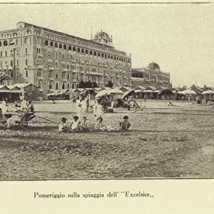 The beach near the Excelsior Hotel, Lido, Venice, 1924