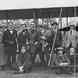 Beatty-Wright School of Flying Hendon group photograph