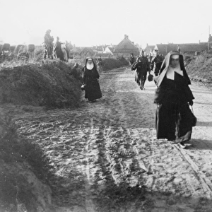 Belgian nuns and others, Adinkerke, Belgium, WW1