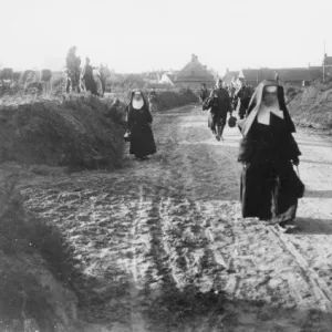 Belgian nuns and others, Adinkerke, Belgium, WW1