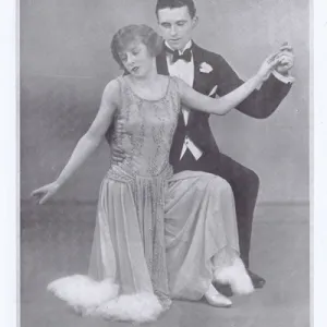 Betty Harris and Harry Milton in the cabaret show One O Cloc