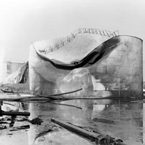 Blitz in London -- damage to tanks, Thames Haven, WW2