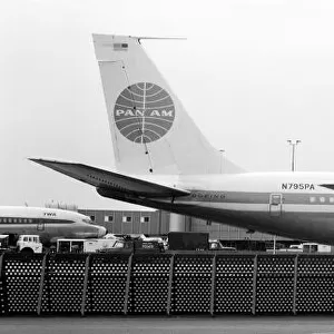 Boeing 707-321C N795PA