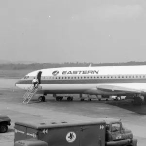 Boeing 727-25 N8122N