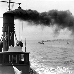 British drifter fleet at sea, WW1