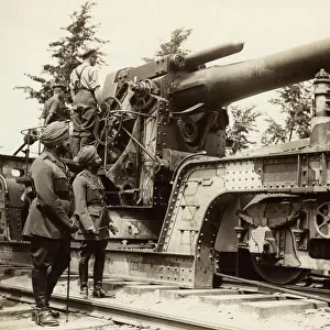 British Howitzer inspected by Maharaja of Patiala, WW1