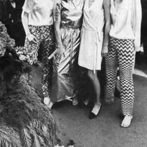 British models bring the London look to Paris, 1966