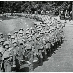 British soldiers marching to be taken to France, Sept 1939