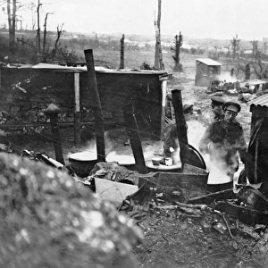British soldiers preparing food, Western Front, WW1