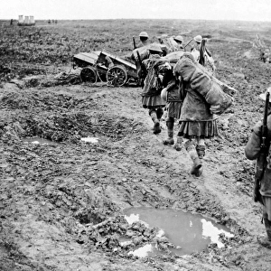 British troops carrying sandbags, Western Front, WW1