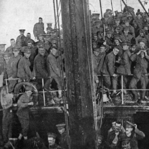British troops crossing the Channel, WW1, Aug 1914