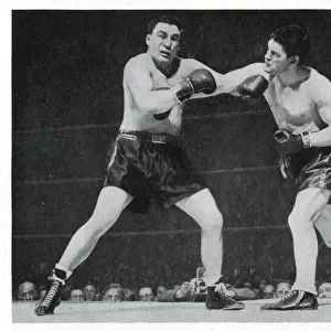 Bruce Woodcock and Tami Mauriello in boxing match