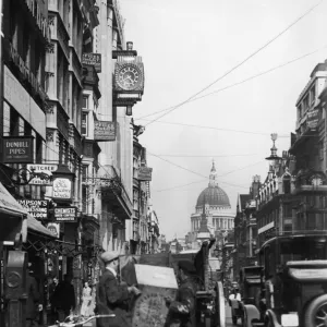 Busy Fleet Street