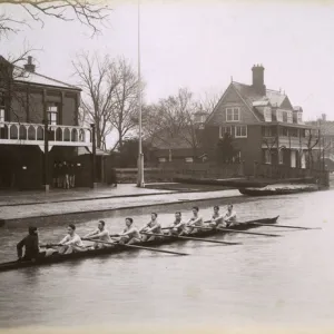 Cambridge rowing crew on the River Cam, 1911