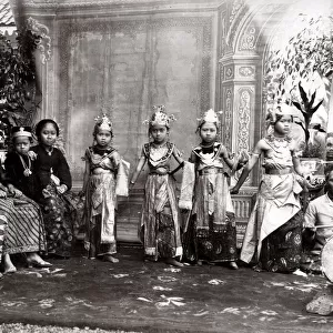 Child performers Batavia Indonesia or Malay peninsula