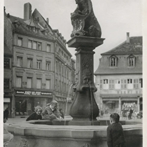 Children and fountain, Kaiserslautern, Germany