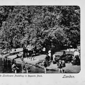 Children paddling in Regents Park, London