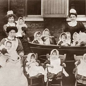 Children at Willesden Workhouse / Central Middlesex Hospital