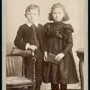 CHILDRENs DRESS 1890S