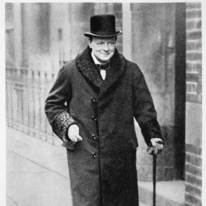 Churchill / Smiling / 1924