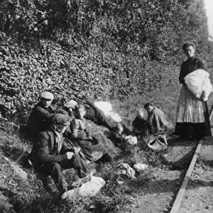 Civilian refugees near Ghent, Belgium, WW1