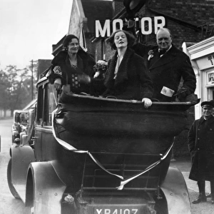 Clementine, Diana and Winston Churchill 1931