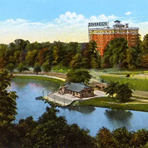 Cleveland, Ohio, USA - Rockefeller Park and Lake