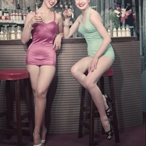 Cocktail Girls 1950S 1 / 4