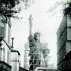 Construction of the Statue of Liberty, Paris