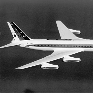 Convair 880 first prototype N801TW in flight