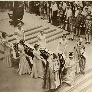 Coronation of King George VI, Queens crowning 1937