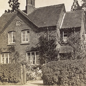 Cottage in Madresfield, Worcestershire, WW1