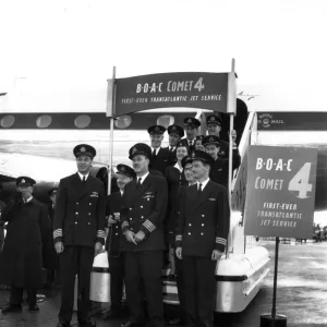 The crew of the first Comet 4 (G-APDC)