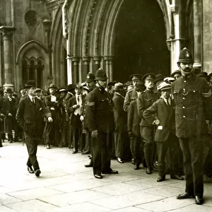 Crowd outside the Law Courts, London - Casement Trial